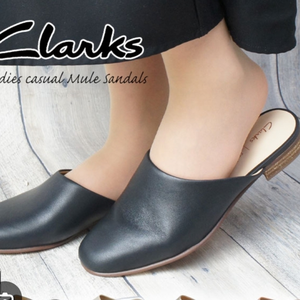 Clarks Pure Blush Black Leather Mules Womens 8.5 Classic Minimalist Comfort - Picture 2 of 11